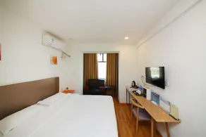 New Kyoto Hotel (Second Middle School Branch) - Image 5