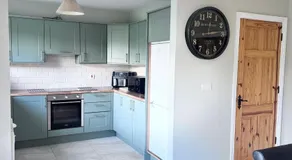 Clones Town House - Image 3