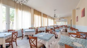 Regina Hotel e Ristorante - Image 2