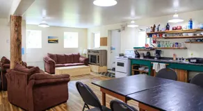 C&N Backpackers - Ucluelet - Image 4