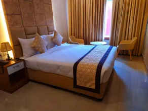 Royal Residency - Image 2