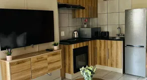 Apartment with stunning scenic views - Image 3
