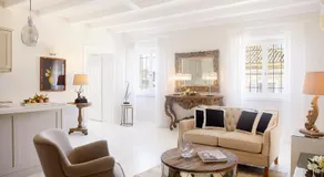 Old Town Luxury Suites 'Princess' - Image 2