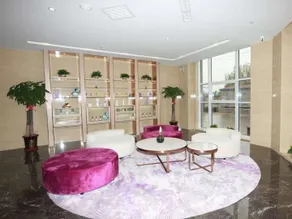 Lavande Hotels Tianjin Huaming Binhai International Airport - Image 4