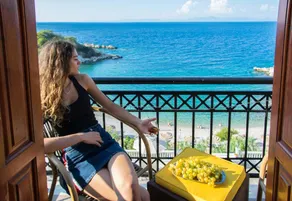 Hotel Sunrise Beach - Image 5