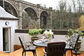Teardrop Cottage - Image 4