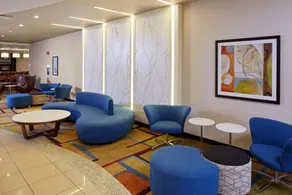 Fairfield Inn & Suites by Marriott Cleveland Beachwood - Image 3