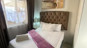 Menlyn Mews Guesthouse - Image 2