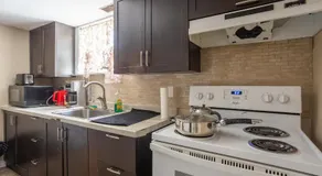 Private room with TVnetflix and free parking - Image 3