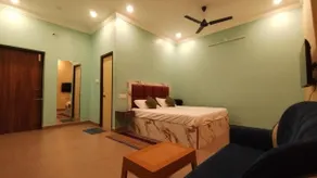 La Goodwill Studio Resort - Image 2