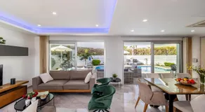 Fig Tree Bay Residences 3-Jacuzzi-Hotub -Pool - Image 3