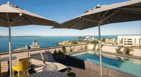 Hermanus Waterfront Boho Studio Apartment, Whale Coast Hideaway - Image 2