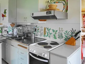 6 person holiday home in HOLSLJUNGA-By Traum - Image 3