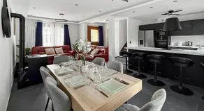 Maison spacieuse avec jardin et parking privé - Image 3