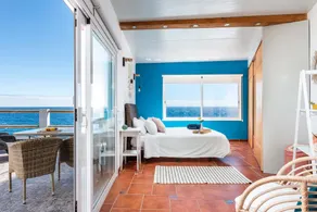 Luminous loft apartment next to the Atlantic Ocean - Image 2