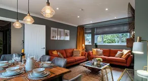 Luxury Renovated Bungalow with wheel chair access, Hot Tub and Fire Pit - Image 3
