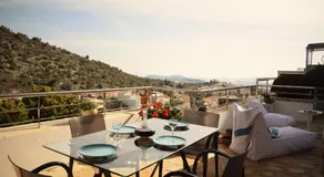 Panorama Penthouse & Studios - Image 4