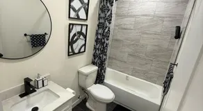 Spacious 3 bedroom 2 bath home in Downtown - Image 2
