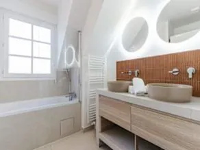 Elegant family home near Deauville - Image 4