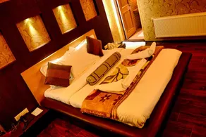 Hotel Pine Spring Pahalgam - Image 4