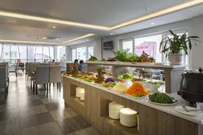 Maple Leaf Hotel & Apartment - Image 3