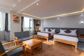THA NICKOLEE HOTEL - Image 2