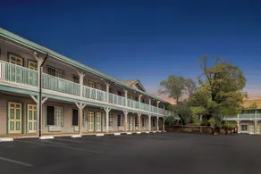 hotel Auburn - Image 4