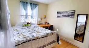 5 star Room/Close to town center and everything/5 min walk metro - Image 4