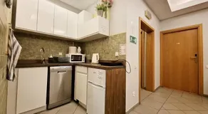 Hostel Helvetia - Private Rooms in City Center - Image 2