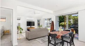 Taylors Beach Cottage - Image 2