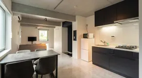 LUXE Minami Aoyama - 一部客室家具リニューアル - Image 4