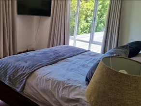 Hout Bay Gem - Elise Way - Image 4