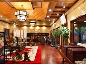 Chi'en Manor - Image 5