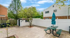 Escape to our cozy 3 Bed Rm 2 Bath Unit in Alexandria VA - Image 3