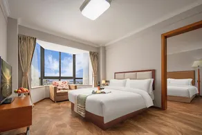 YI LIANG NEW CENTURY LUXURY HOTEL - Image 2