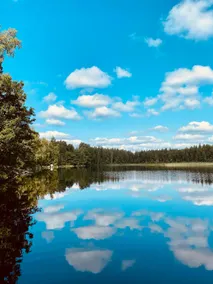 Naturskön stuga med närhet till sjö - Image 2