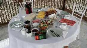 Villa Obcha - Whispering Vines Guesthouse - Image 5