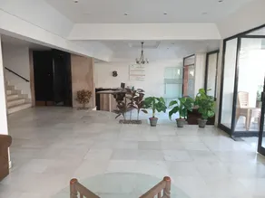 Hotel Foliage - Image 3