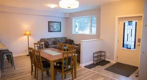 Downtown Whitehorse 4 bedrooms deluxe condo - Image 5