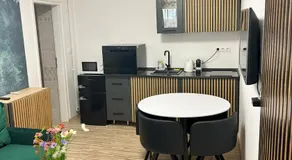 Nosztalgia Balaton Apartmanház - Image 2