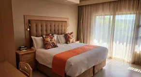LilyPark Lodge - Image 2