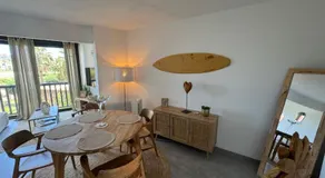 Ferienwohnung mit Garten, Pool und Terrasse | Meerblick | Neben dem Strand - Image 2