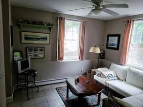 Josephine's on the Bay Bed and Breakfast - Image 1