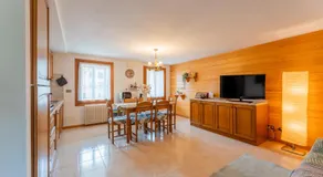 Lhousing - Tricamere con due bagni in centro - Image 2