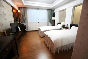Happiness Country Club Golf & Hotel - Image 2