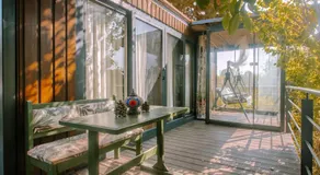 Mona Glamping Caravan Suites - Image 3