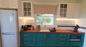 Couples Accessible Cabin, Zarina Country Cabins, 6 - Image 3