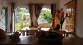 Vom Vom Garden House - Image 2
