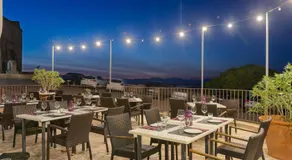 Petit Hotel Hostatgeria Sant Salvador - Image 4