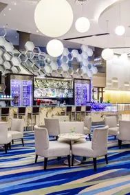 Eastin Hotel Penang - Image 5